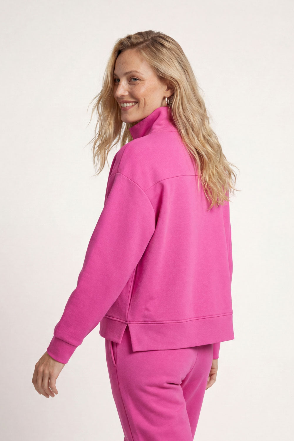 Image Nayiraa – Sweatjacke Peach-Finish_2