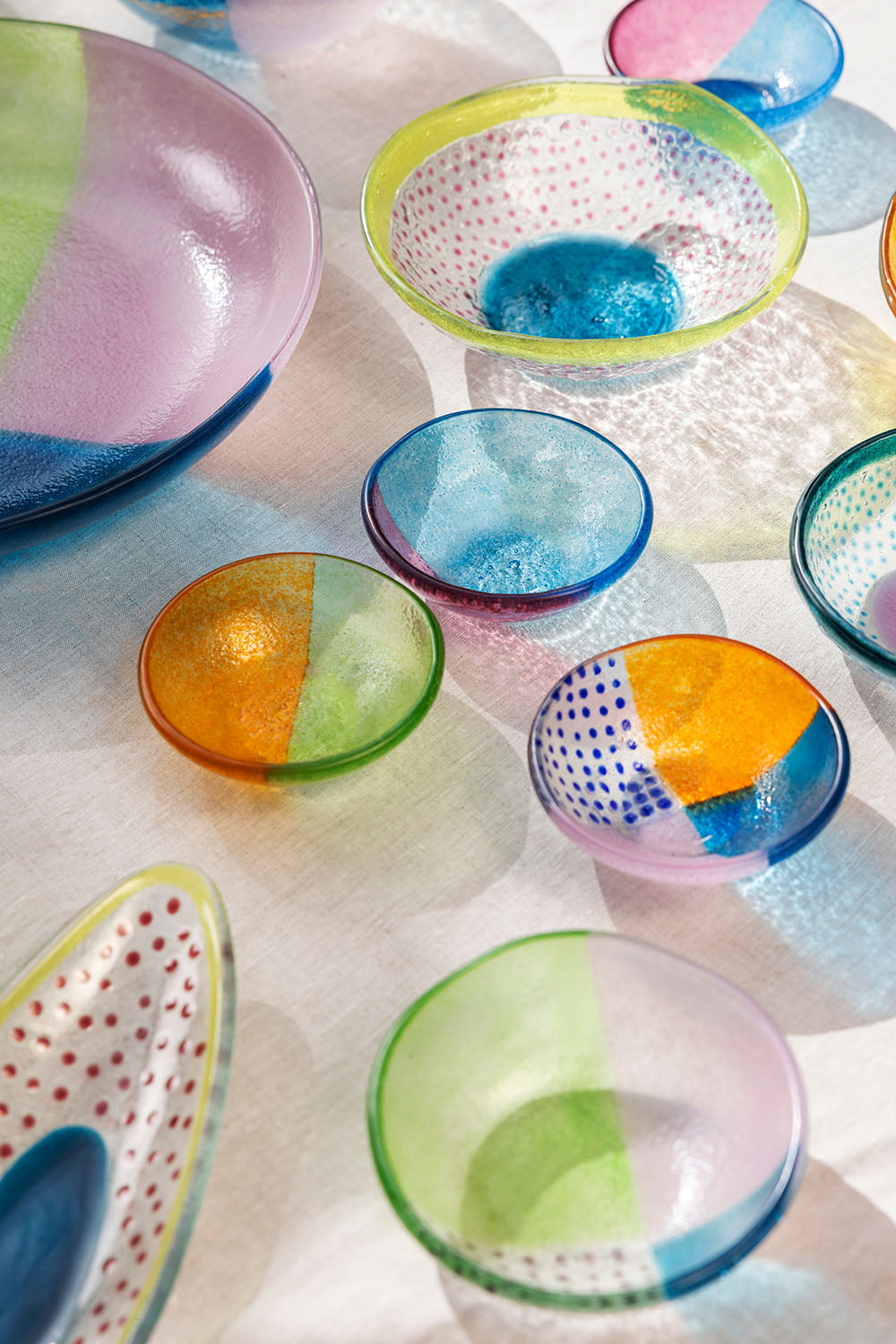 Glass Bowl FLOATING HUES