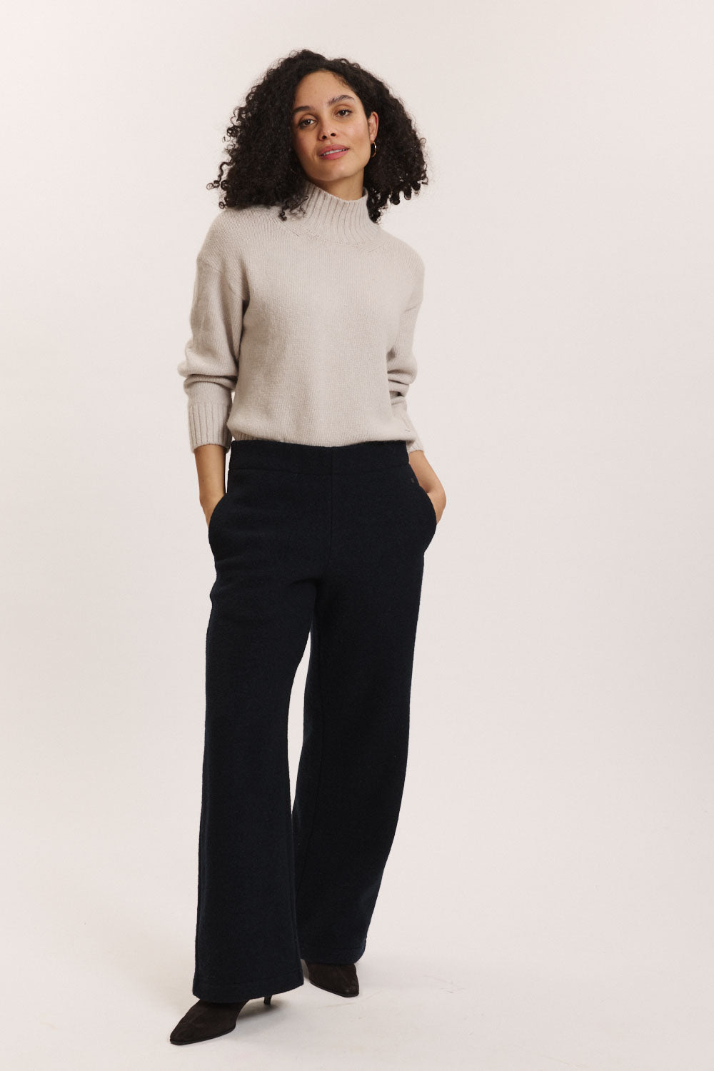 Beckyy Wool trousers