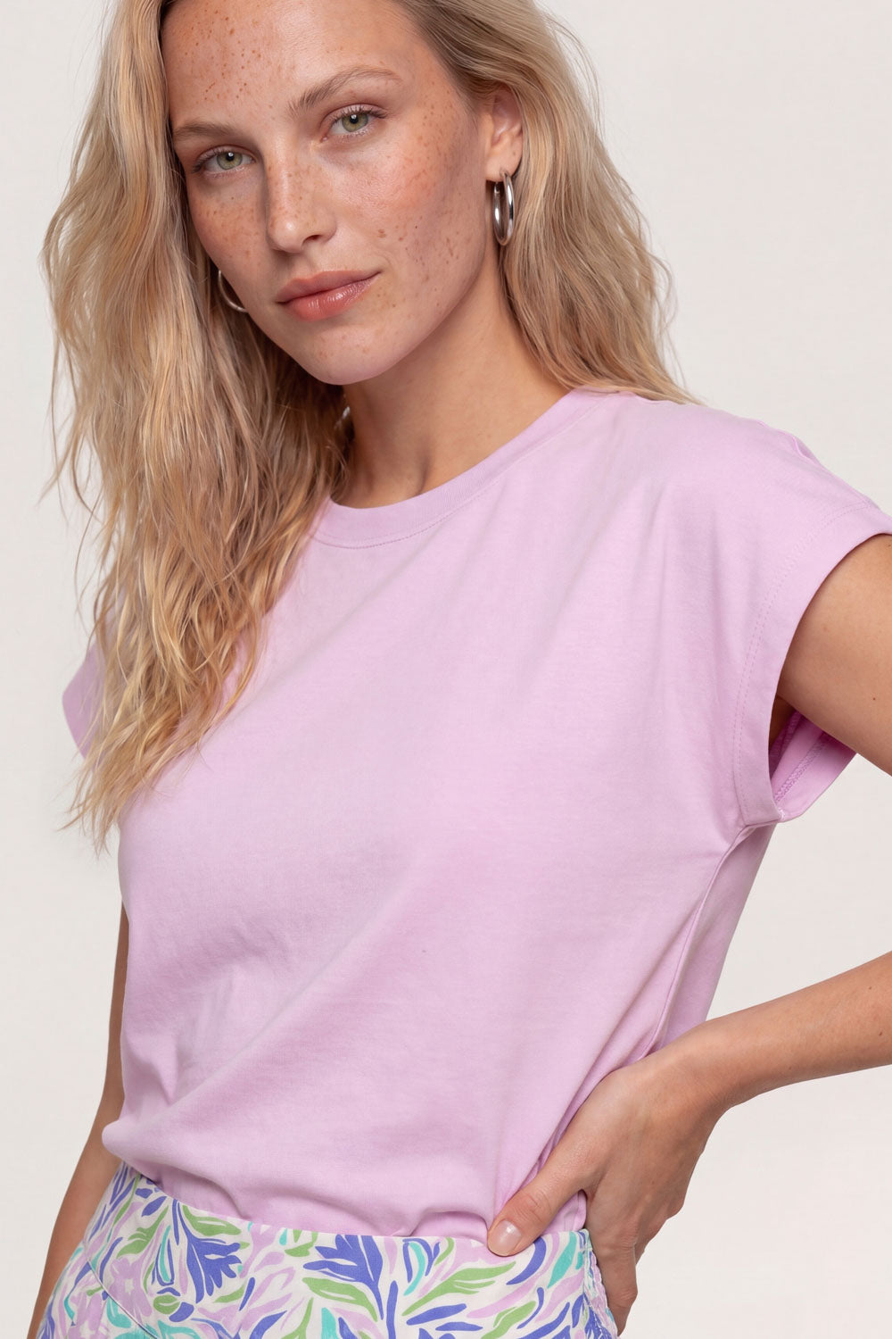 Image Oveliaa – Shirt Peach-Jersey Relaxed_3
