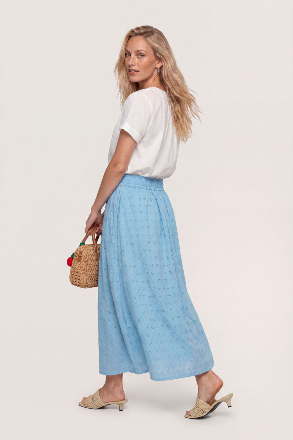 Image Taylorr – Midirock Broderie Anglaise_2