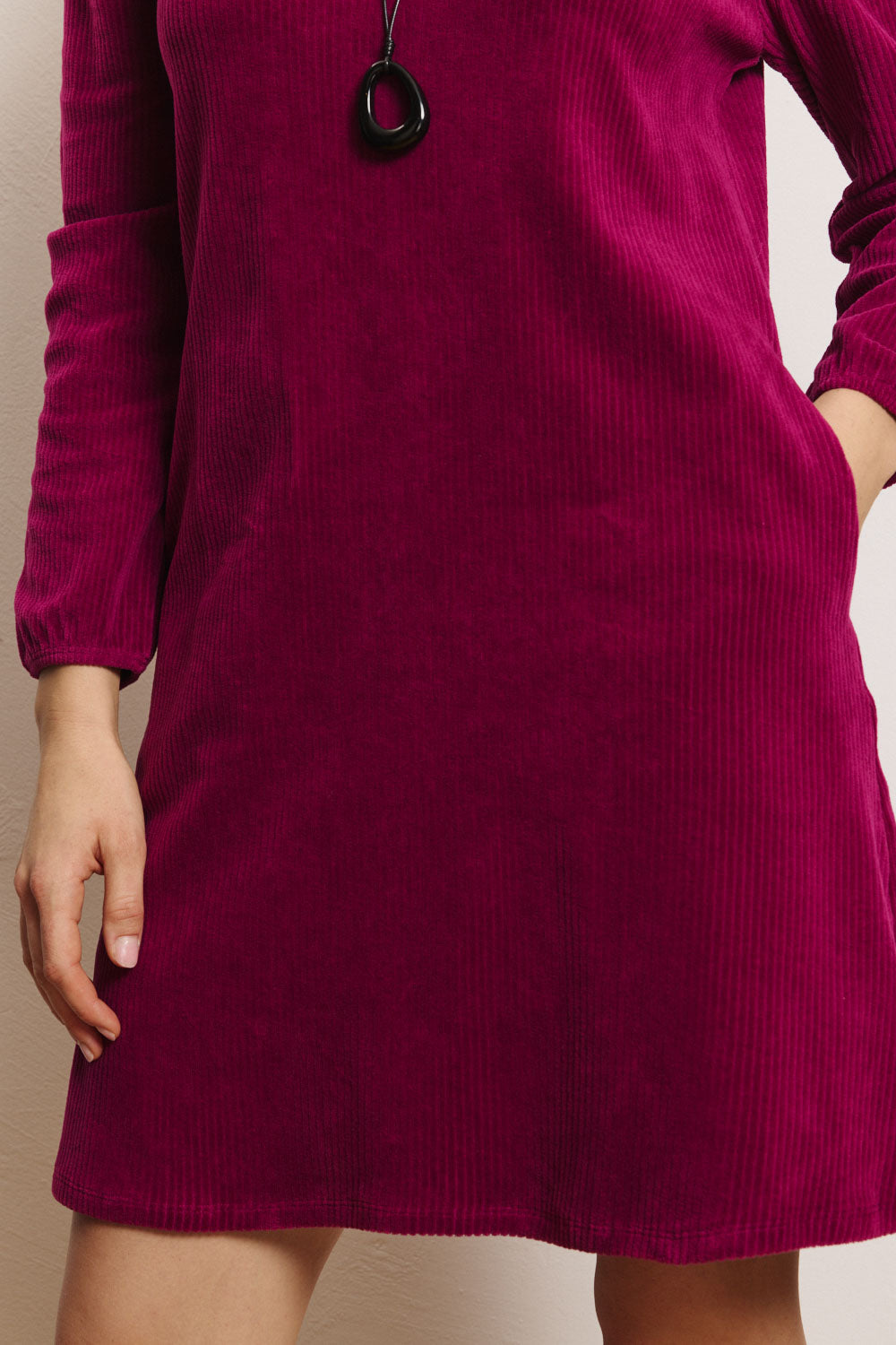 Kleid Maaia aus Nickicord (GOTS)