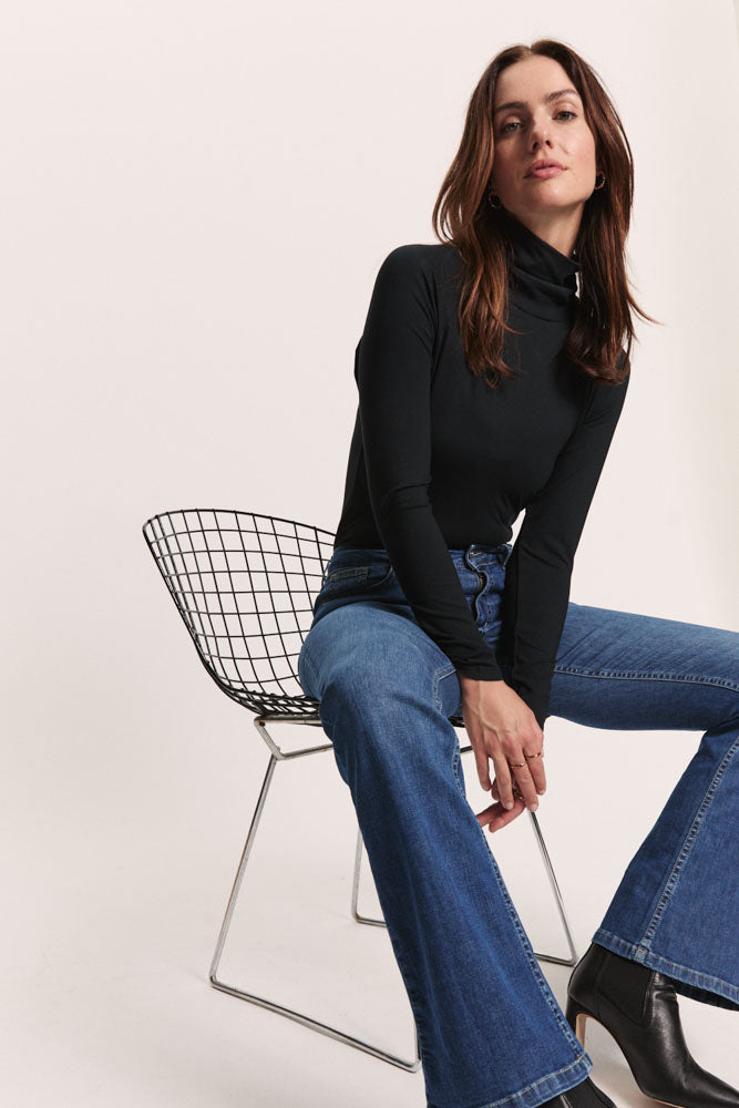 Feminines EcoVero™-Shirt