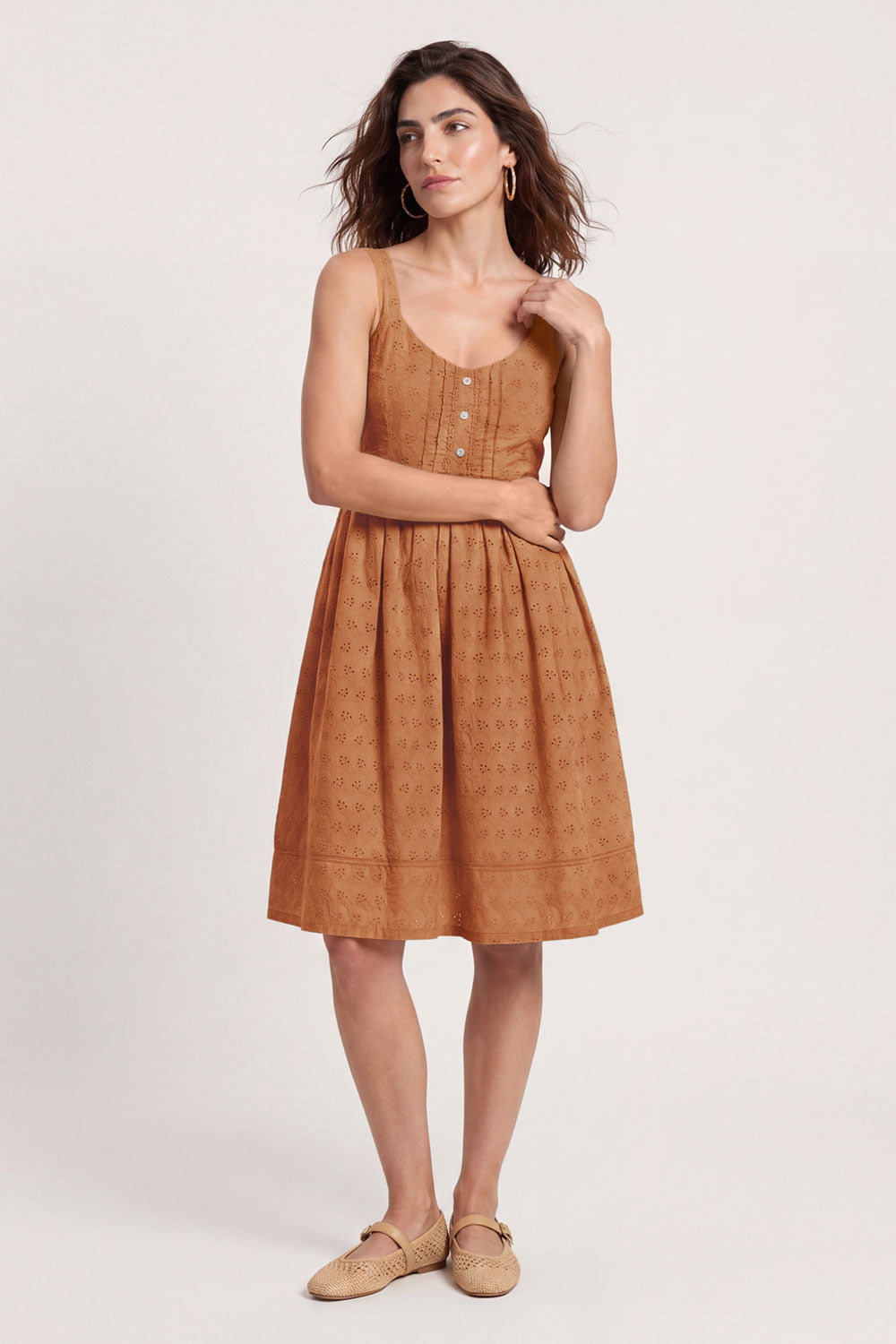 Image Minervaa – Kleid Broderie Anglaise_1