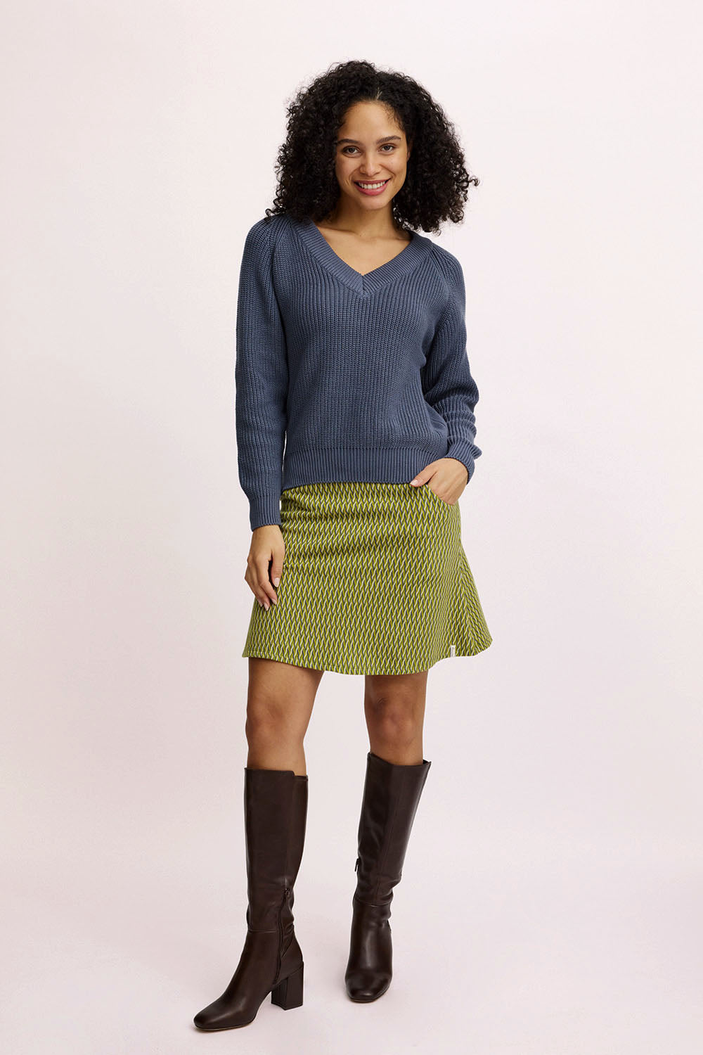 Knitted skirt with a retro look