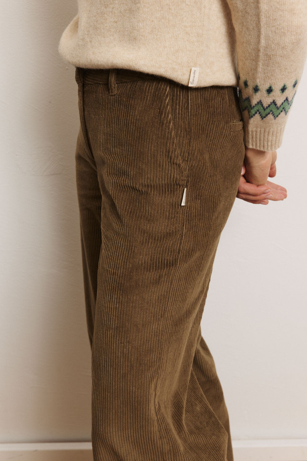 Cordhose Paolaa aus Biobaumwolle