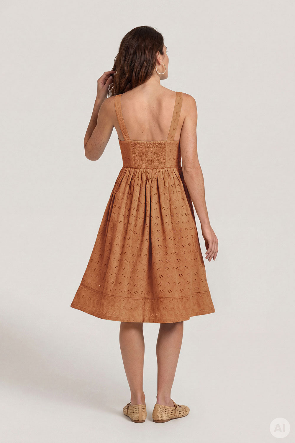 Image Minervaa – Kleid Broderie Anglaise_2