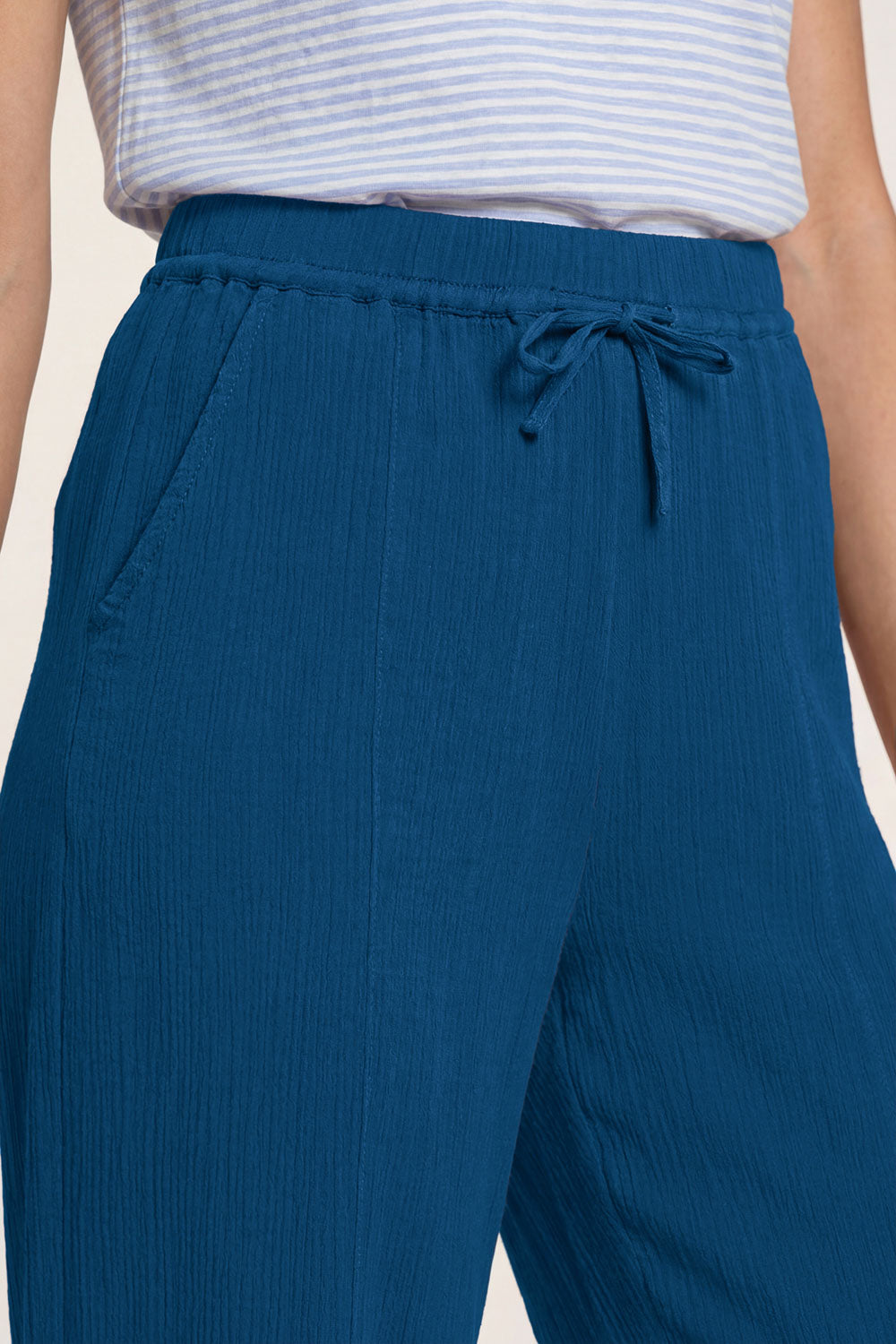 Image Ritikaa – Barrel-Hose Slub-Musselin_3