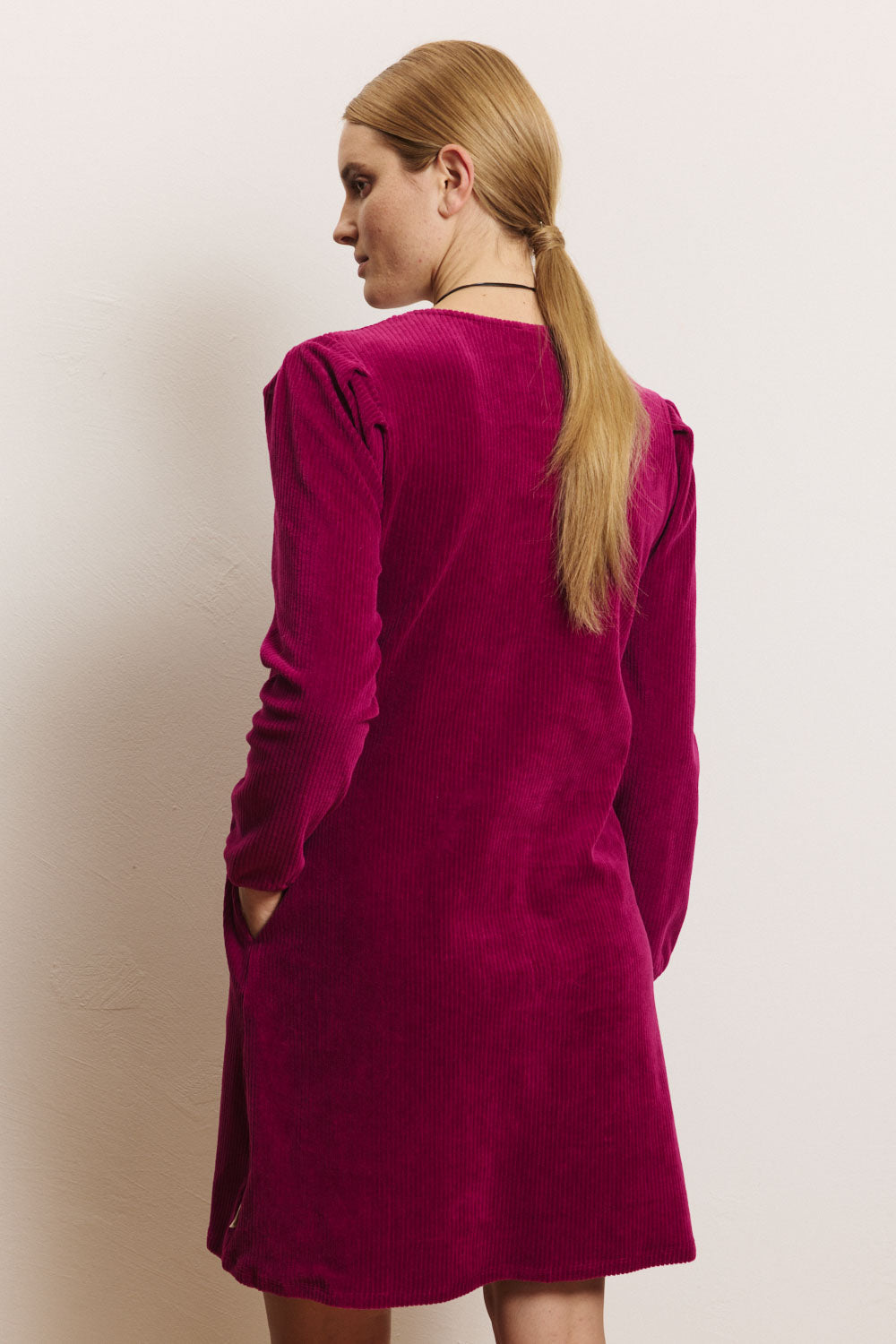 Kleid Maaia aus Nickicord (GOTS)