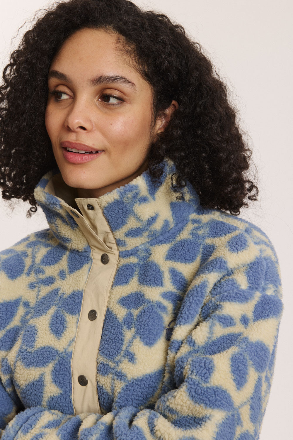 Fleece-Schlupfjacke Jorgaa  mit recyceltem Polyester