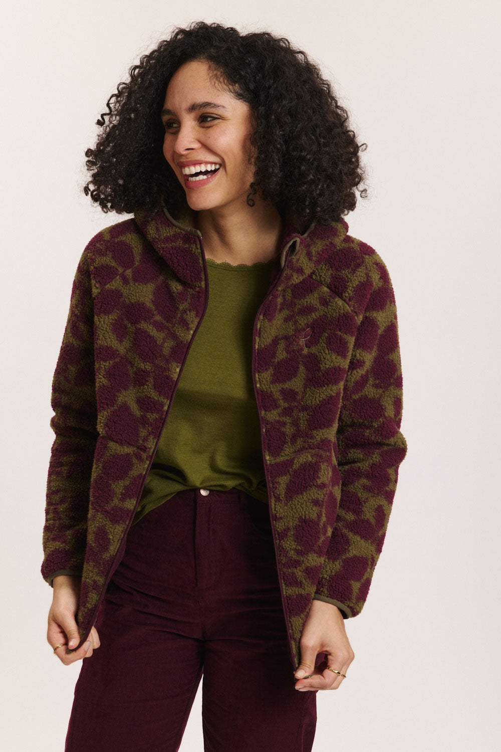 Teddy-Fleecejacke Alinaa mit recyceltem Polyester