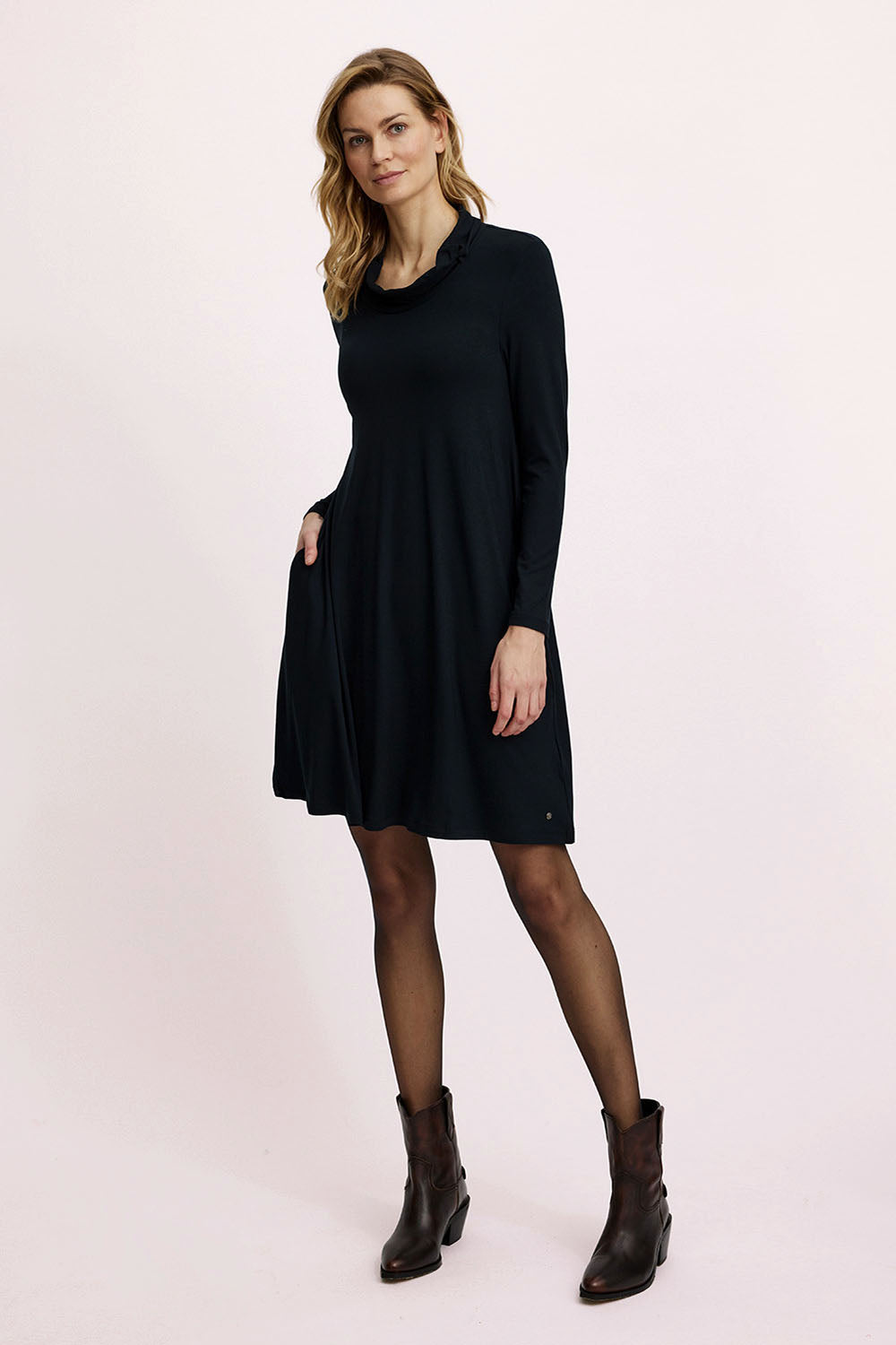 Lockeres EcoVero™-Kleid