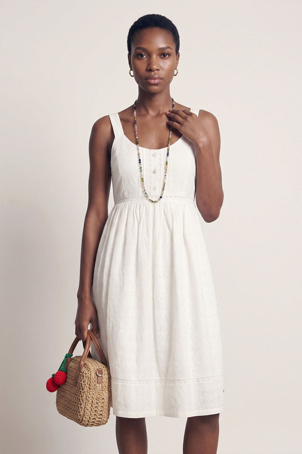 Image Minervaa – Kleid Broderie Anglaise_1